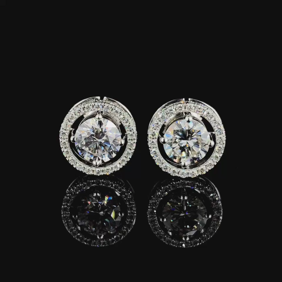 La DiaMantés | Halo Circle Diamond Studs